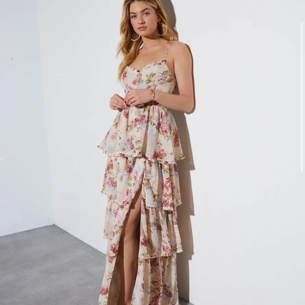 Sasha sweetheart tiered maxi dress